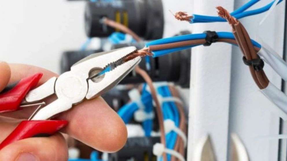 برقکار ساختمان و صنعتی نبوی