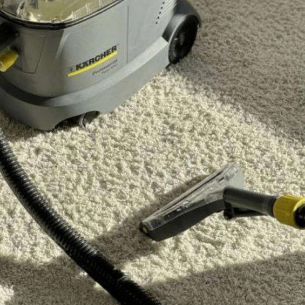 متخصص شست‌وشوی فرش دستباف، ماشینی و مبلمان کیان واش در تهران