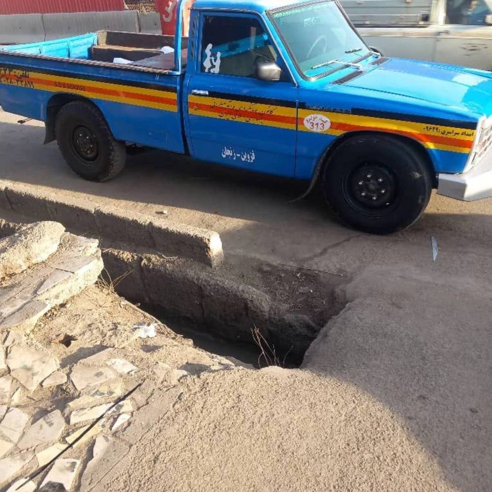 حضور امداد خودرو قزوین نماینده کانون جهانگردی و اتومبیلرانی در اولین نمایشگاه خودرو های کلاسیک استان قزوین