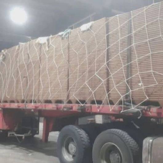 حمل بارهای سنگین با تریلی