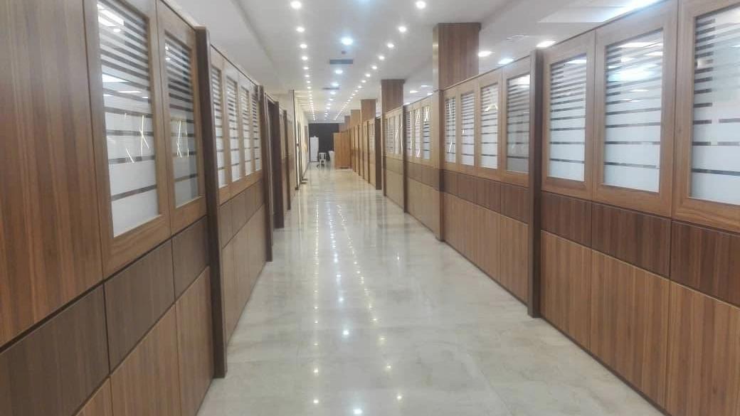 اجرای پارتیشن اداری در کرج با طراحی متناسب با فضای دفتر