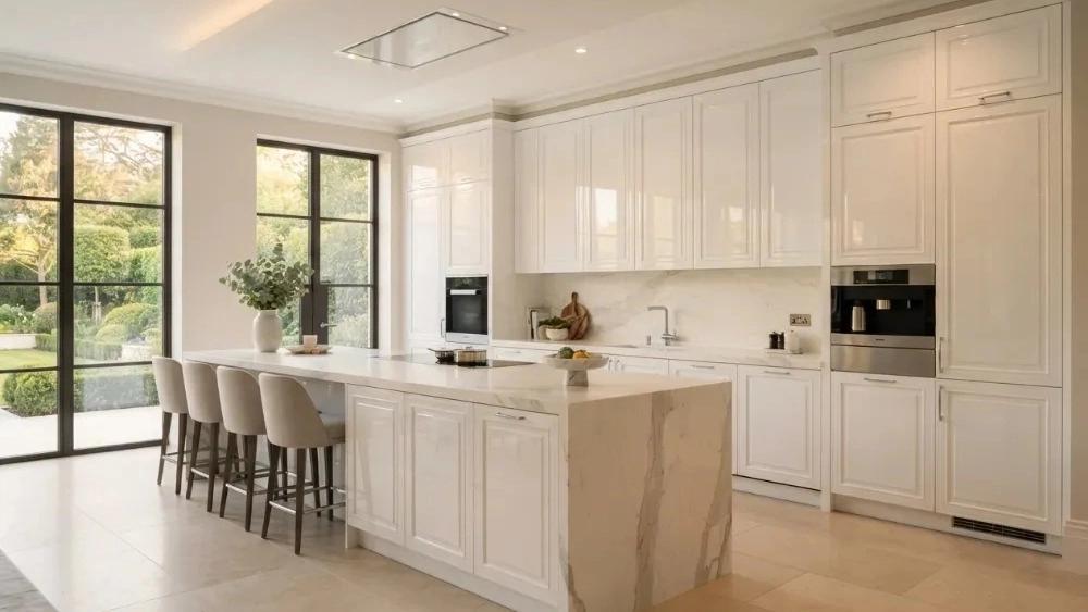 طراحی و اجرای کابینت انزو با رنگ پولیشی در اصفهان یاشار دکور