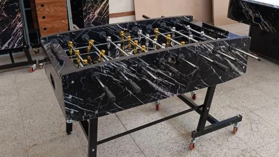 خرید فوتبال دستی پایه فلزی چرخدار از کارخانه اراک با بهترین قیمت