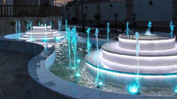 بهترین سازنده آبنما و حوض مدرن در رشت