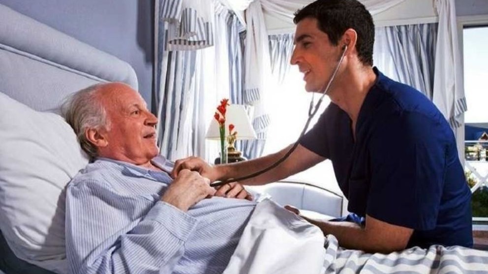 وظایف پرستار و مراقبت از سالمند