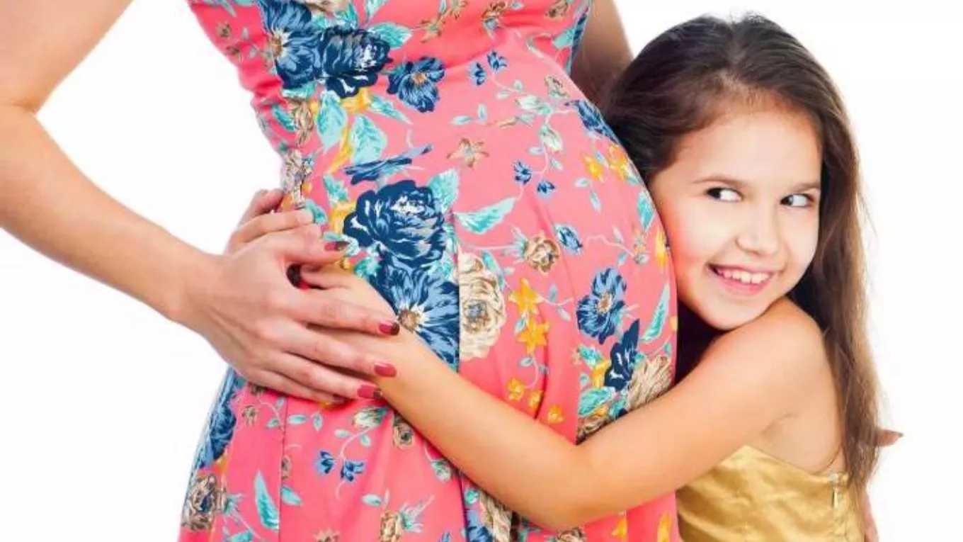 چه نوع بافتهایی برای لباس بارداری مناسب هستند؟