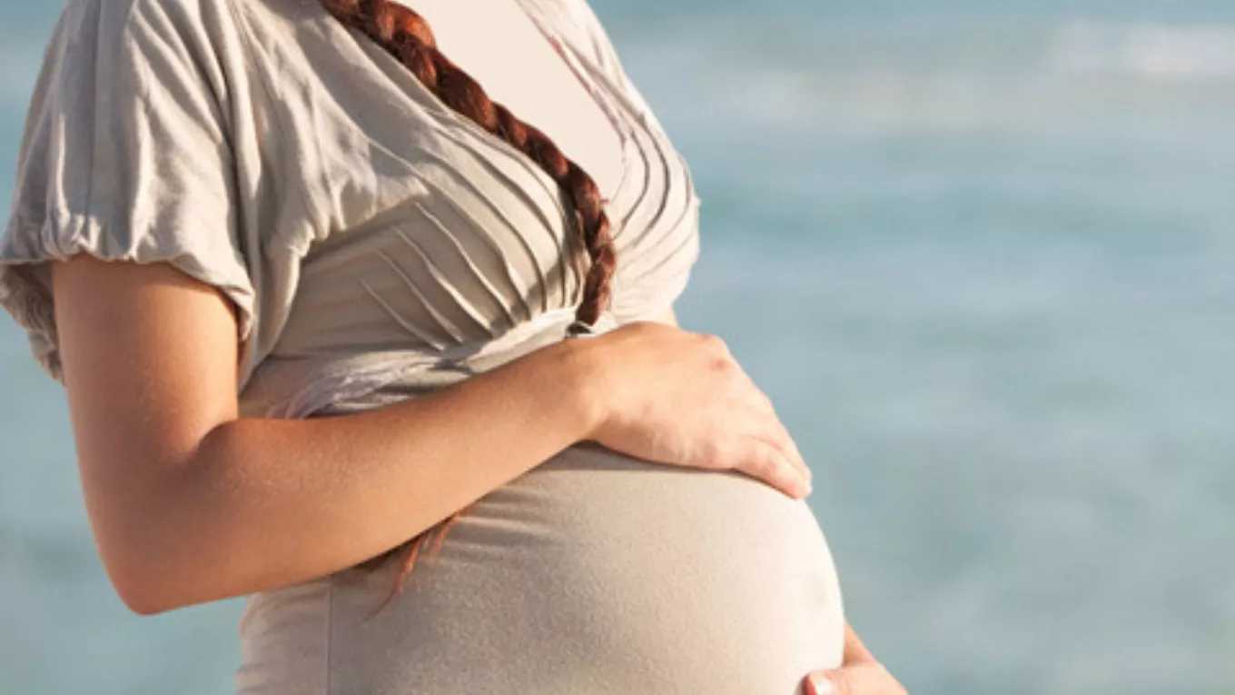 چه نوع بافتهایی برای لباس بارداری مناسب هستند؟