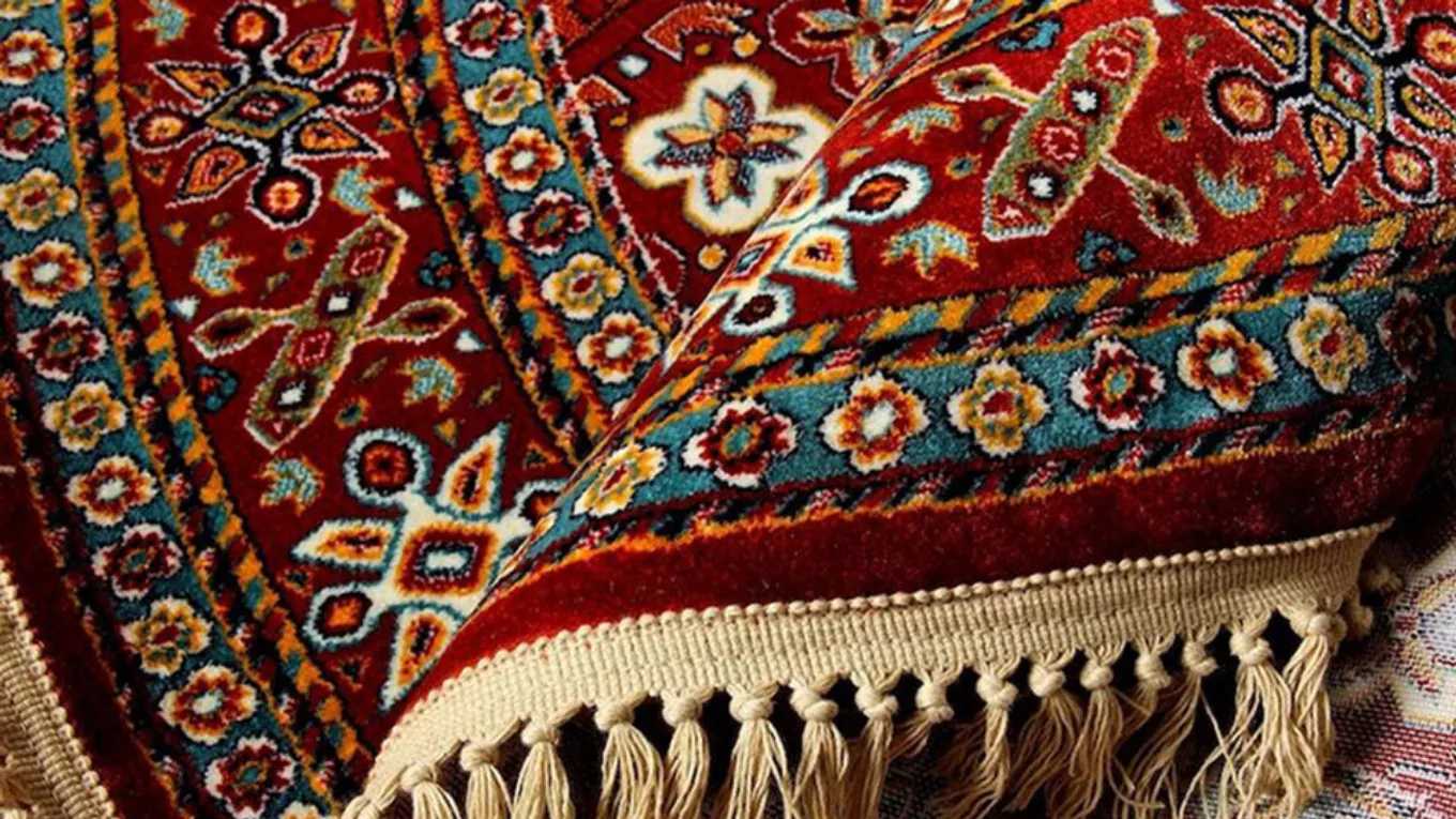 ویژگی فرش دستباف ملایر