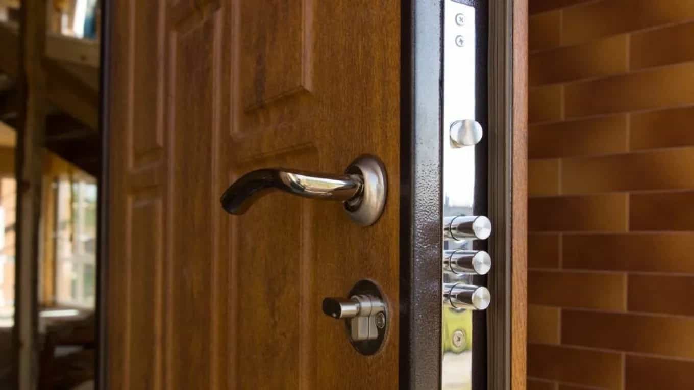 ویژگیهای مهم درب ضد سرقت استاندارد ویژگیهای مهم درب ضد سرقت استاندارد