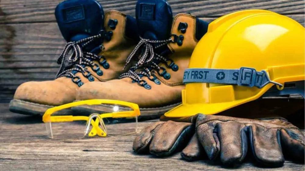 مزایای استفاده از کفشهای ایمنی