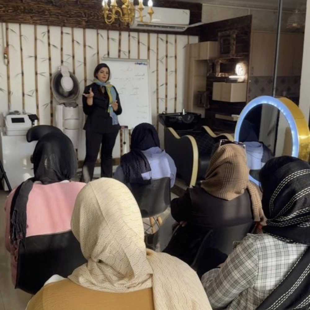 آکادمی سالن زیبایی کژال، خدمات مراقبت و زیبایی پوست و مو در گرگان