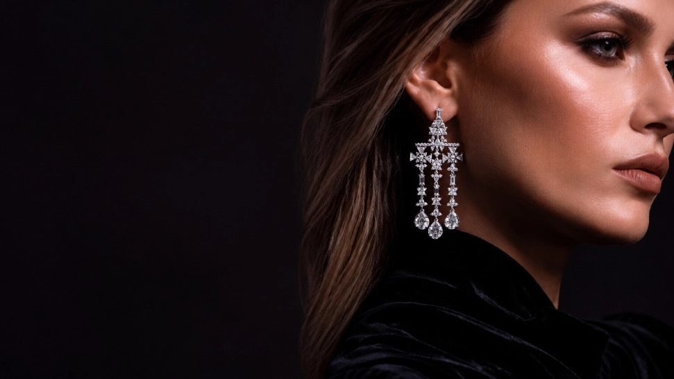 جواهری اِن سزاوار