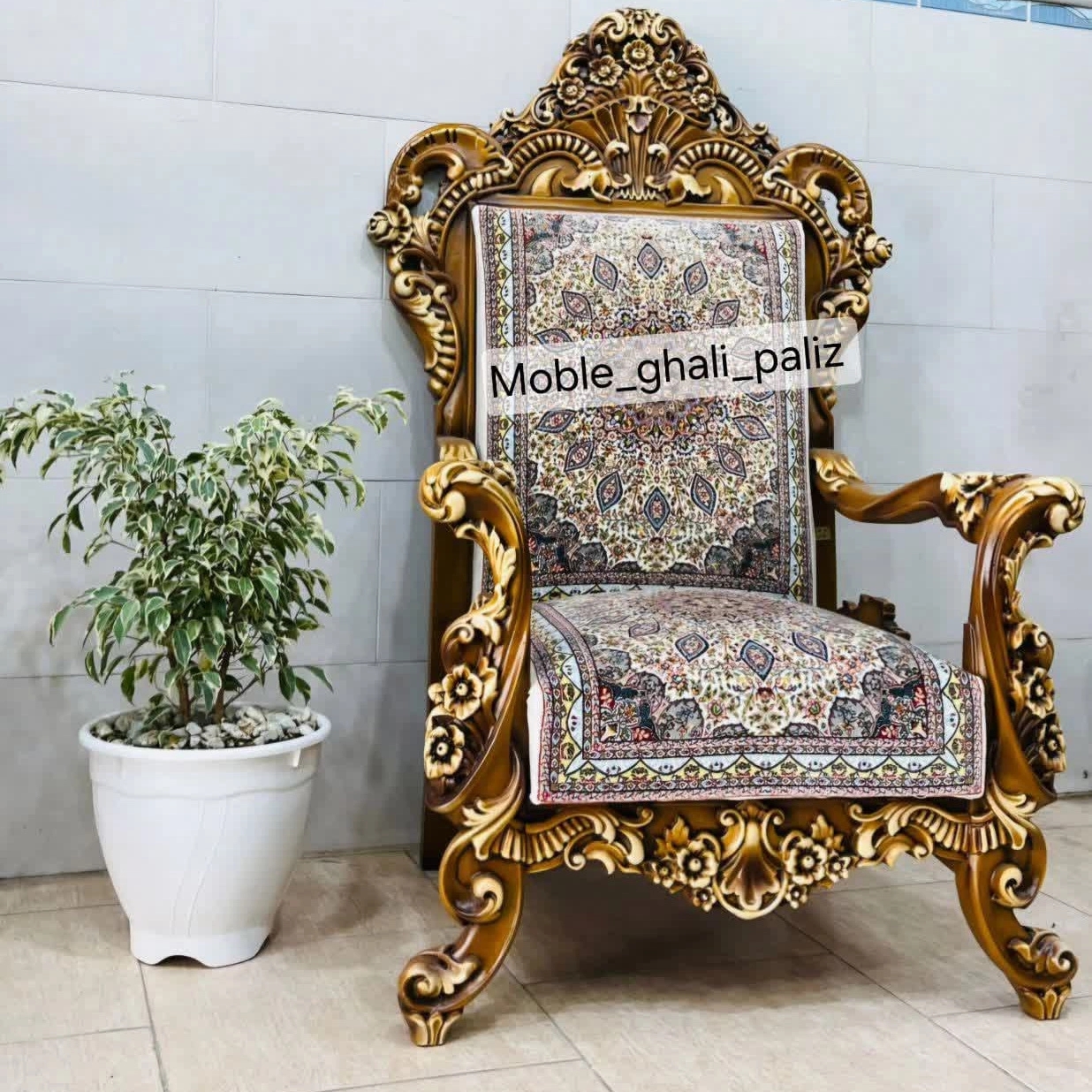 مبلمان سلطنتی شیک و لوکس مبلمان سلطنتی شیک و لوکس