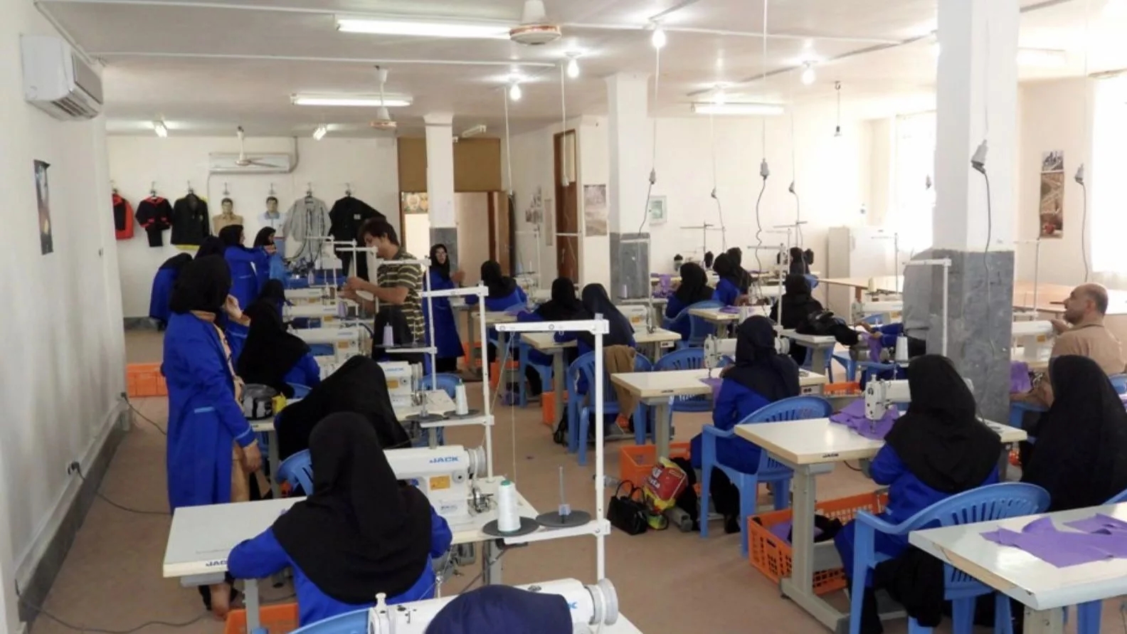 تولیدی پوشاک بوریا در رشت