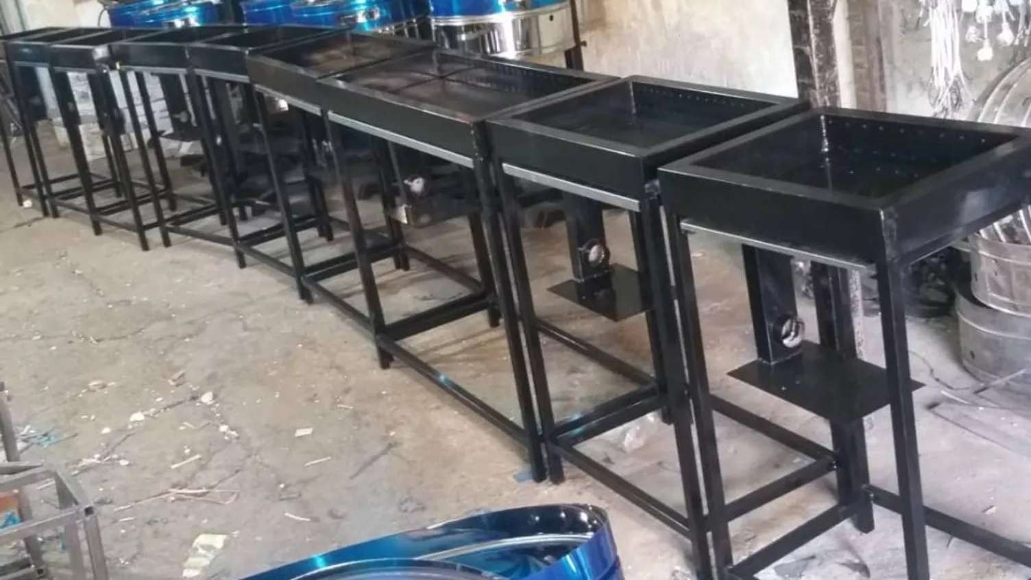 تخمه شورکن و آجیل تات تاک