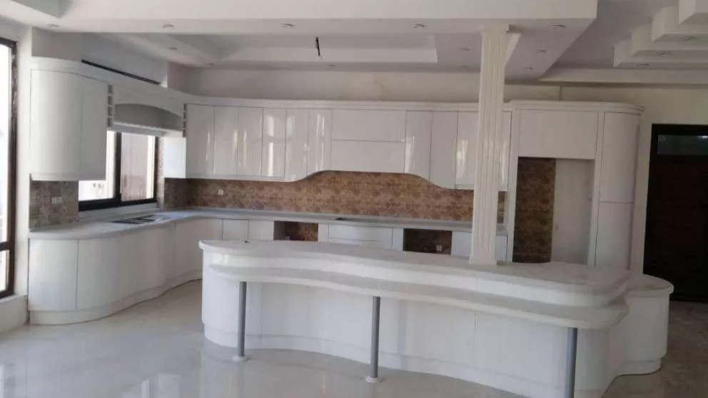 کابینت منحنی