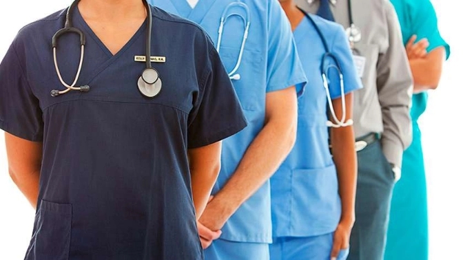 انواع لباس یکبارمصرف پزشکی و بیمارستانی