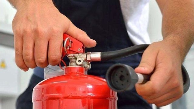 شارژ کپسول آتش نشانی چطور انجام می شود؟