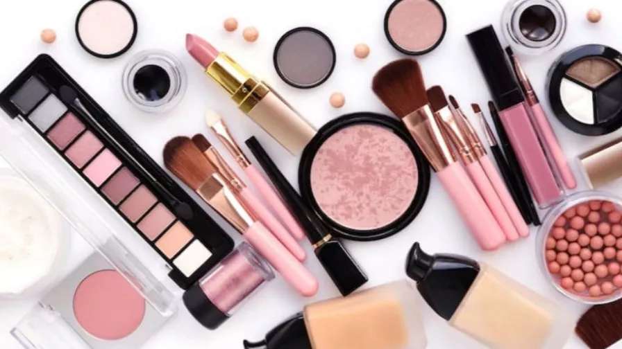 محصولات آرایشی بهداشتی