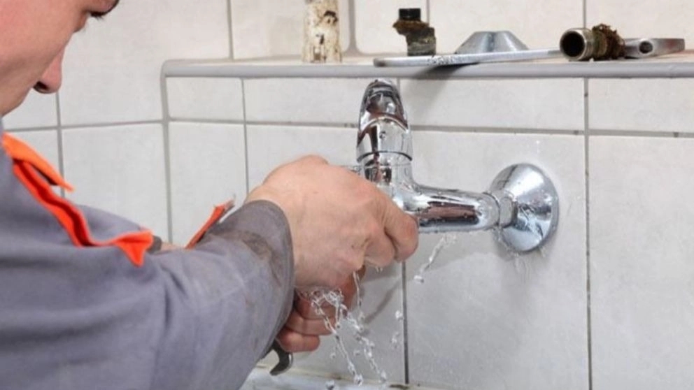 تاسیسات لوله کشی وفاضلاب