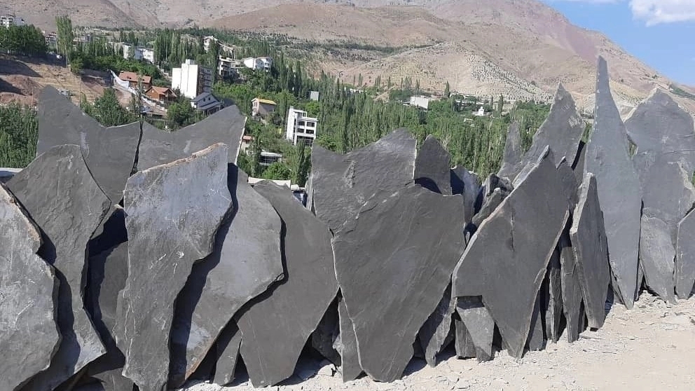 کاربرد سنگ لاشه در محوطه و نمای ساختمان