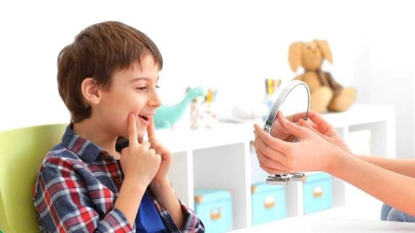 گفتار درمانی کودک چه مزایایی به همراه دارد؟