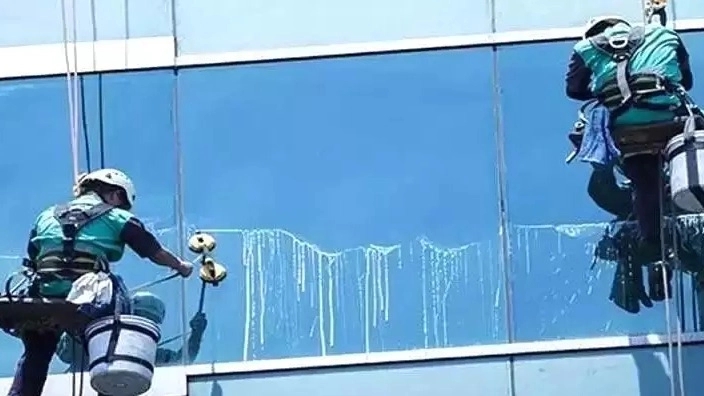 کفسابی و نماشویی زعفرانی در تهران