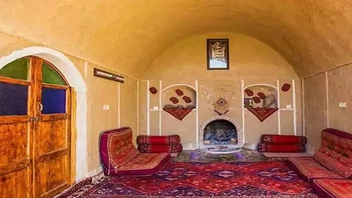 اقامتگاه بومگردی سیاحتی ظهرود راین در کرمان