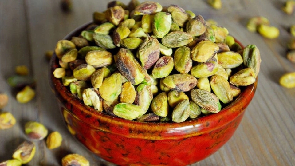 خشکبار چیست و به چه محصولاتی خشکبار میگوییم؟