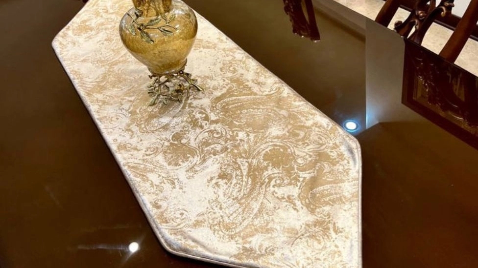انواع رومیزی مخمل