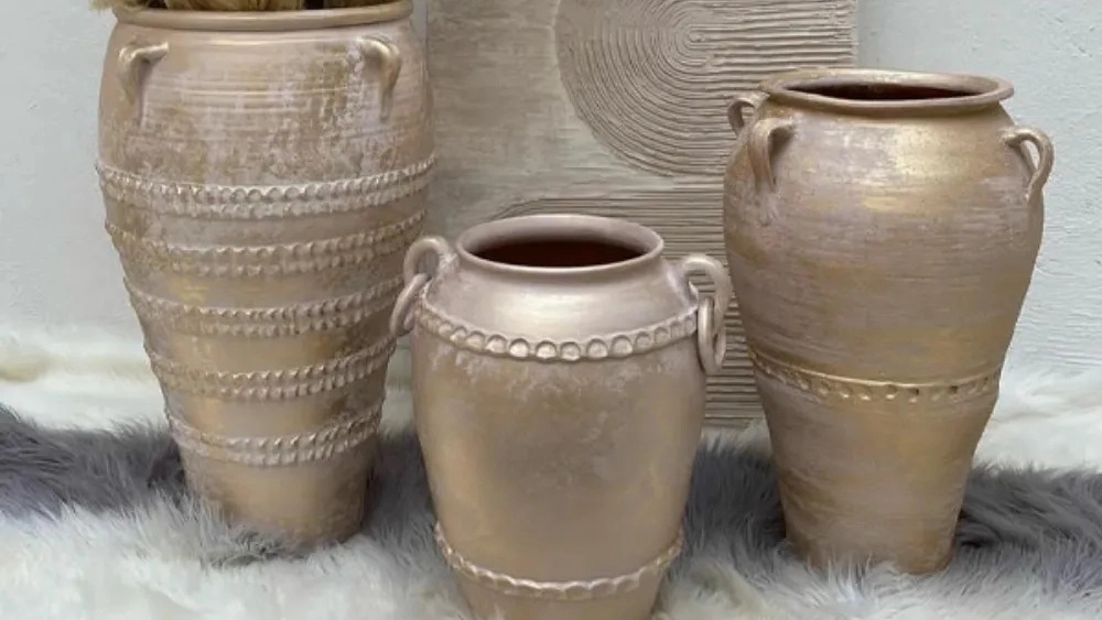 سه نکته برای انتخاب گلدان سفالی بلند و بزرگ