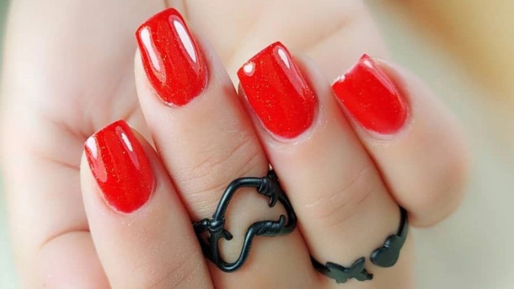 آموزش و کاشت ناخن masi nail در گلسار رشت