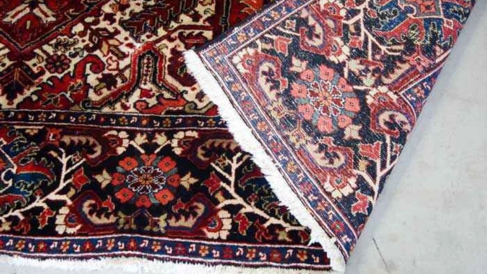 قالیشویی پورباقر در سنگر