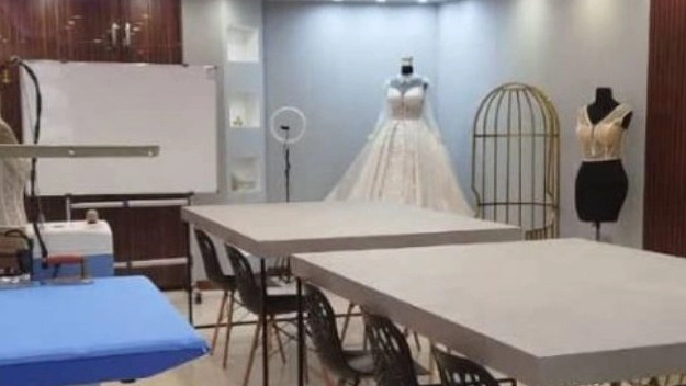 آموزش دوره لباس شب و عروس در یزد