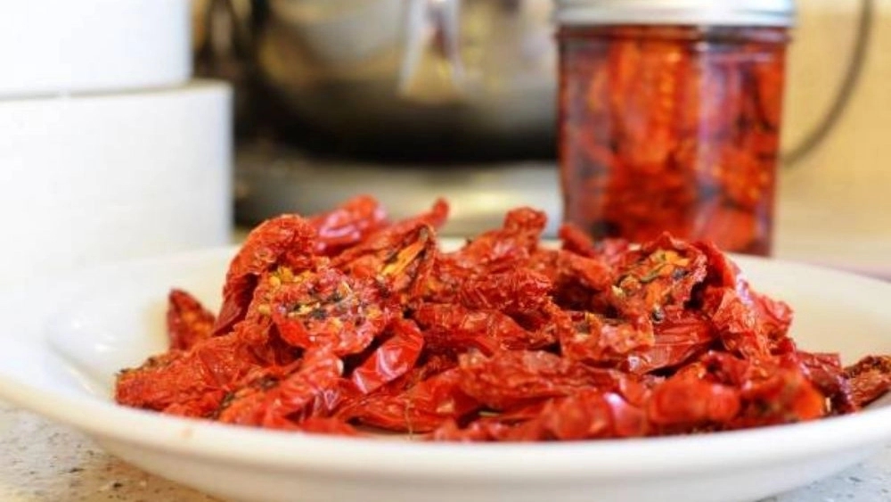 فروش گوجه خشک در فروشگاه هیمازر