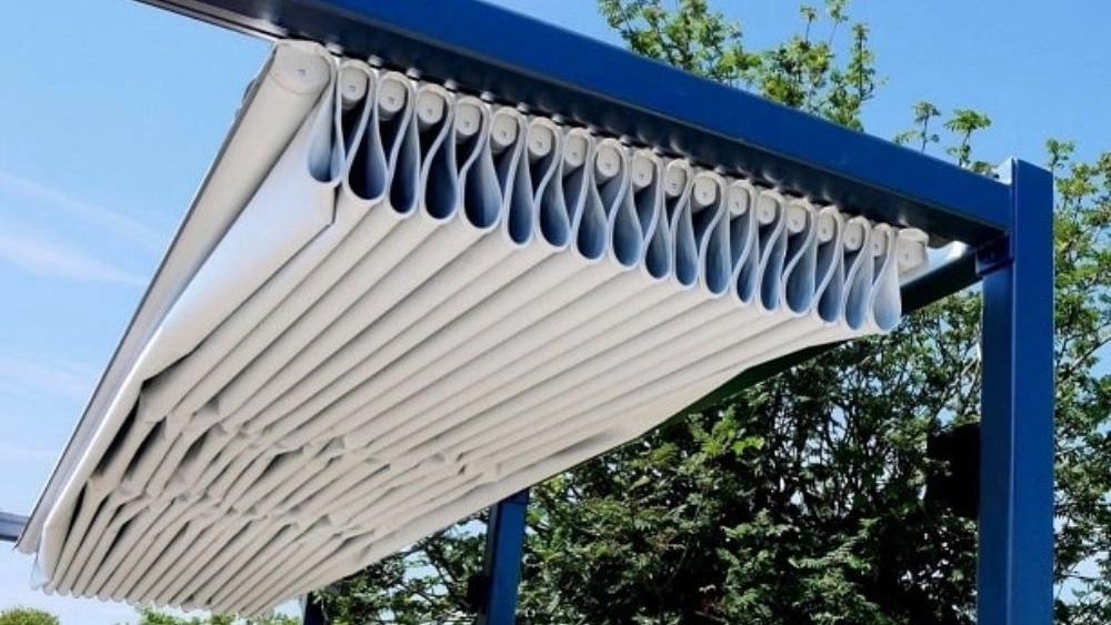 سقف متحرک حیاط پارچه ای