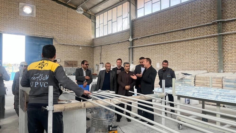 بازدید فرماندار و ریاست محترم صنعت و معدن چناران و گروهی از تجار و کسبه بازار