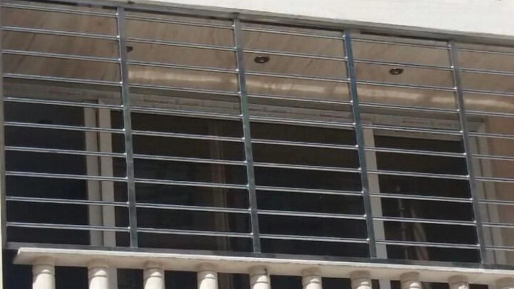 قیمت حفاظ استیل بانکی و روشهای نصب آن در خوزستان