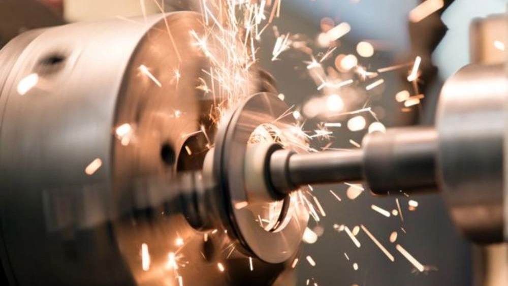 کارگاه تراشکاری CNC قطعات فولادی و استیل در کارگاه رضایی