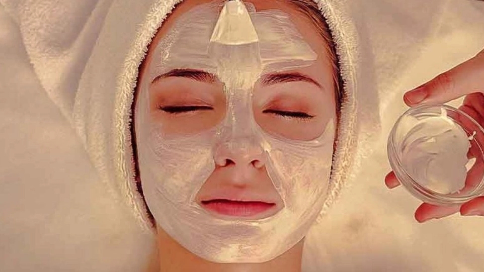 فیشیال مژگان، خدمات و آموزش پاکسازی پوست در رشت