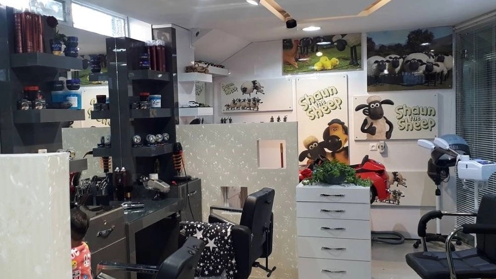 آرایشگاه مردانه ستاره سهیل، آموزشگاه و داماد سرا در بروجن چهار محال و بختیاری