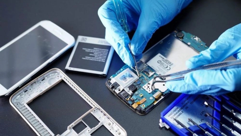 فروشگاه ایوا، تعمیر آموزش و خرید فروش موبایل و LCD در بوشهر