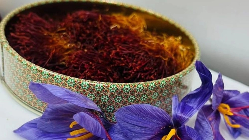 خرید زعفران صادراتی از پالس کریمی سبزوار