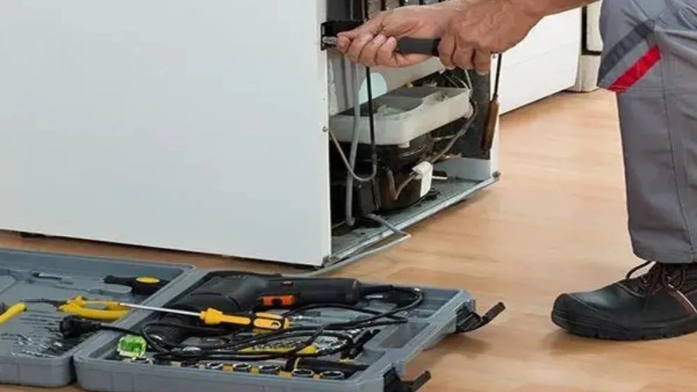 تعمیر برد و موتور یخچال در اصفهان