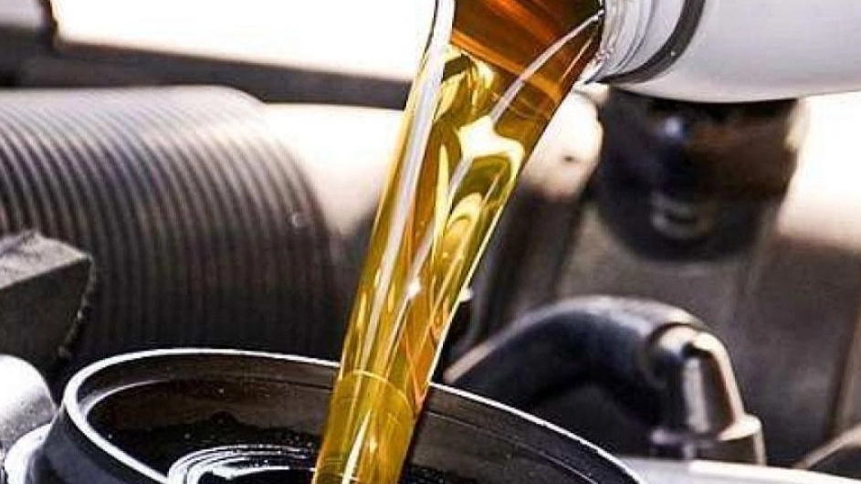 تعویض روغن و فیلتر ماشین در خلخال با کارواش یعقوبی