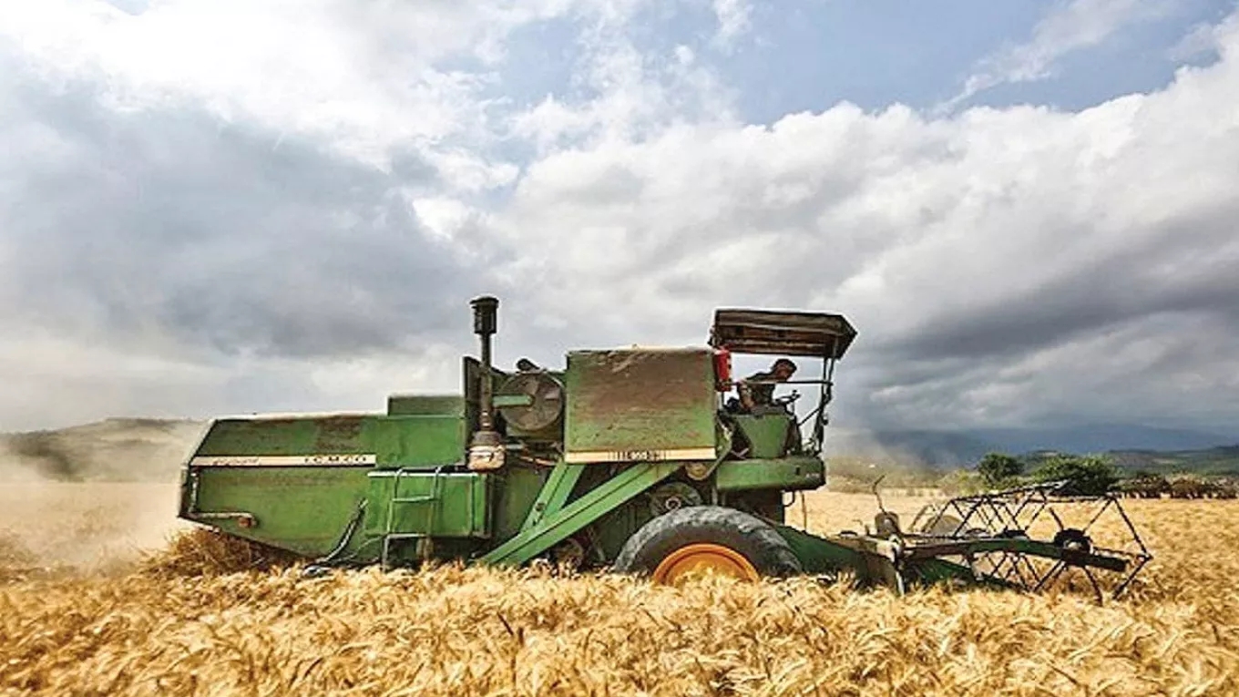 نقش ماشین آلات کشاورزی در توسعه و بهبود کشاورزی