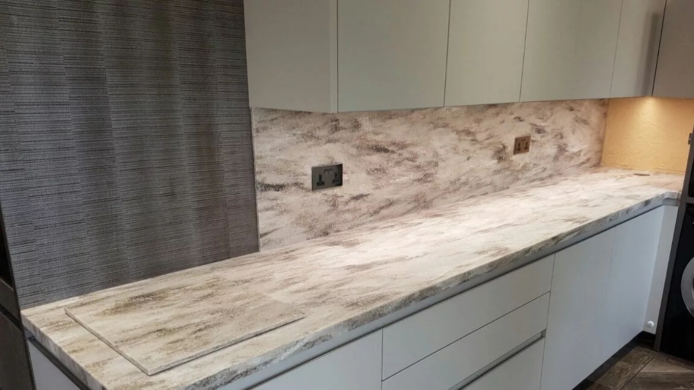 نحوه تمیز کردن سنگ کورین