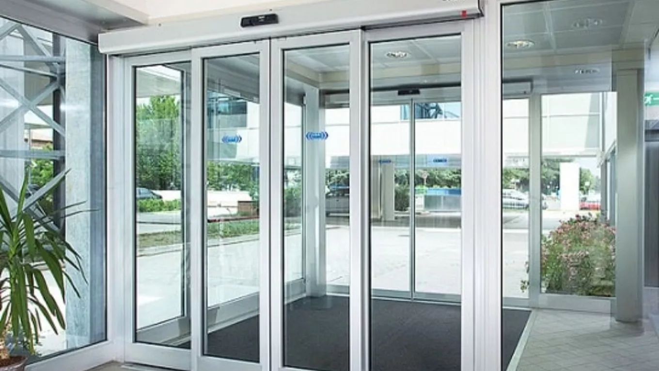 انواع درب ساختمان ازنظر جنس