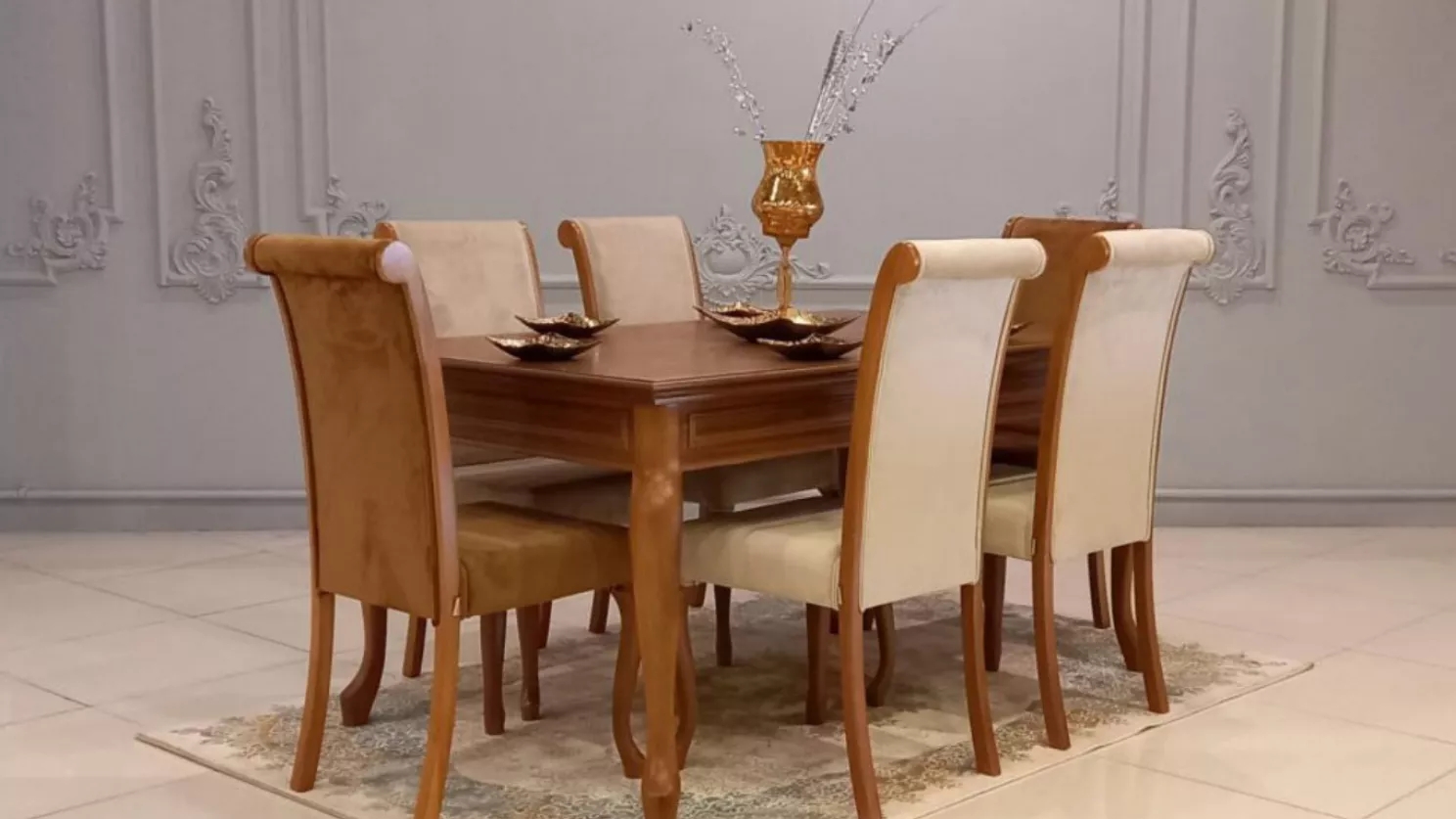 میز ناهار خوری چستر یا کلاسیک؛ کدام مناسب تراست؟
