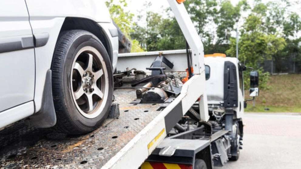 امداد خودرو براتی در داران